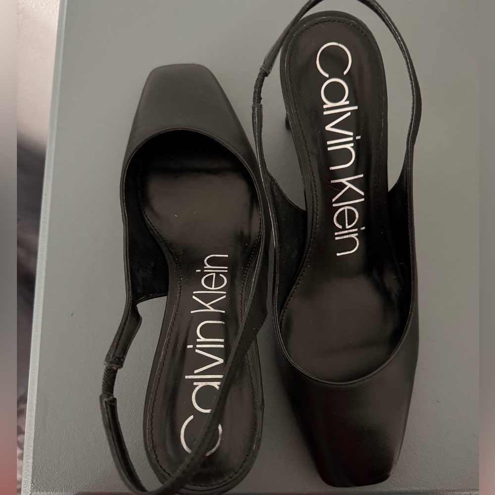 Sling back pumps